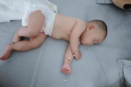 张家界孕妇显怀早的原因